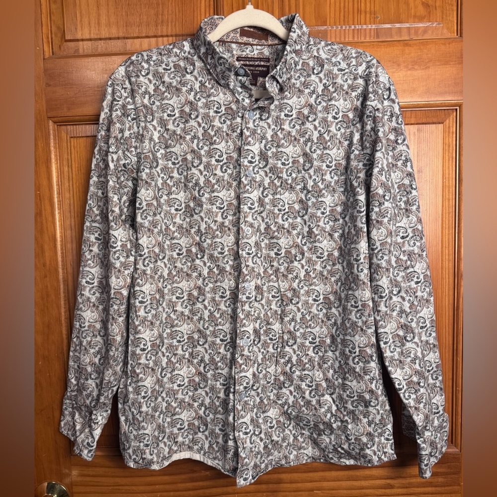 Men’s size L Johnston & Murphy Paisley print long sleeve button up shirt